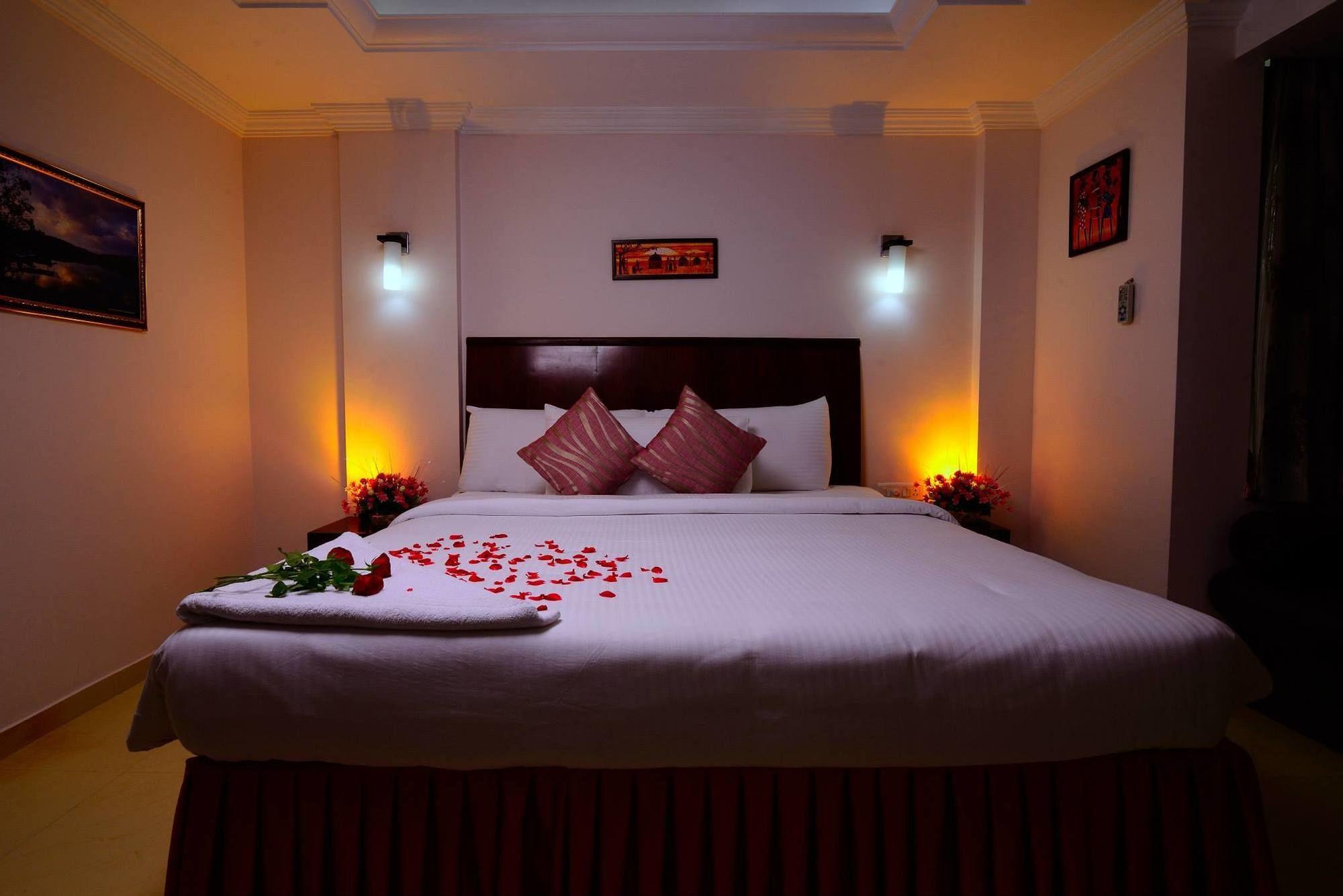Sps Kings Way Otel Thiruvananthapuram Dış mekan fotoğraf