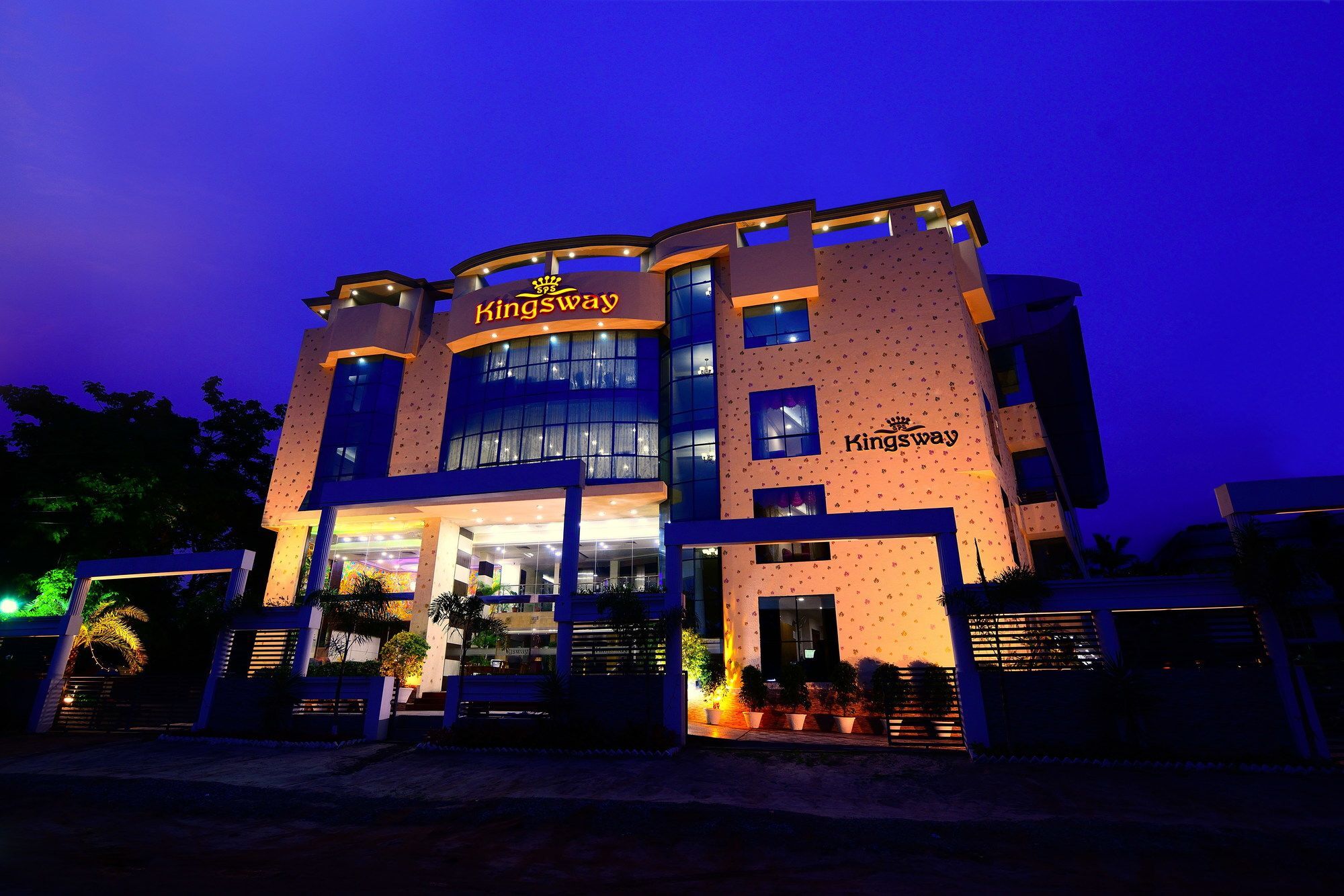 Sps Kings Way Otel Thiruvananthapuram Dış mekan fotoğraf