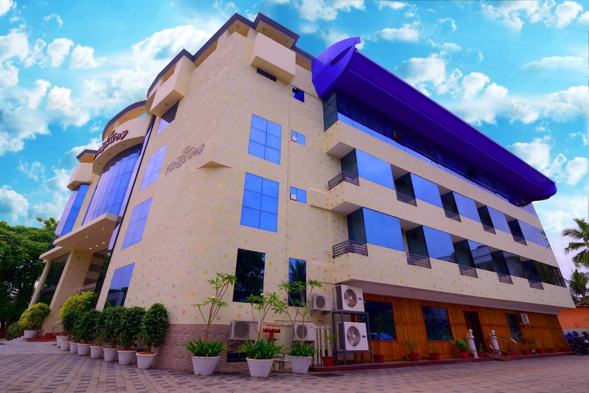Sps Kings Way Otel Thiruvananthapuram Dış mekan fotoğraf
