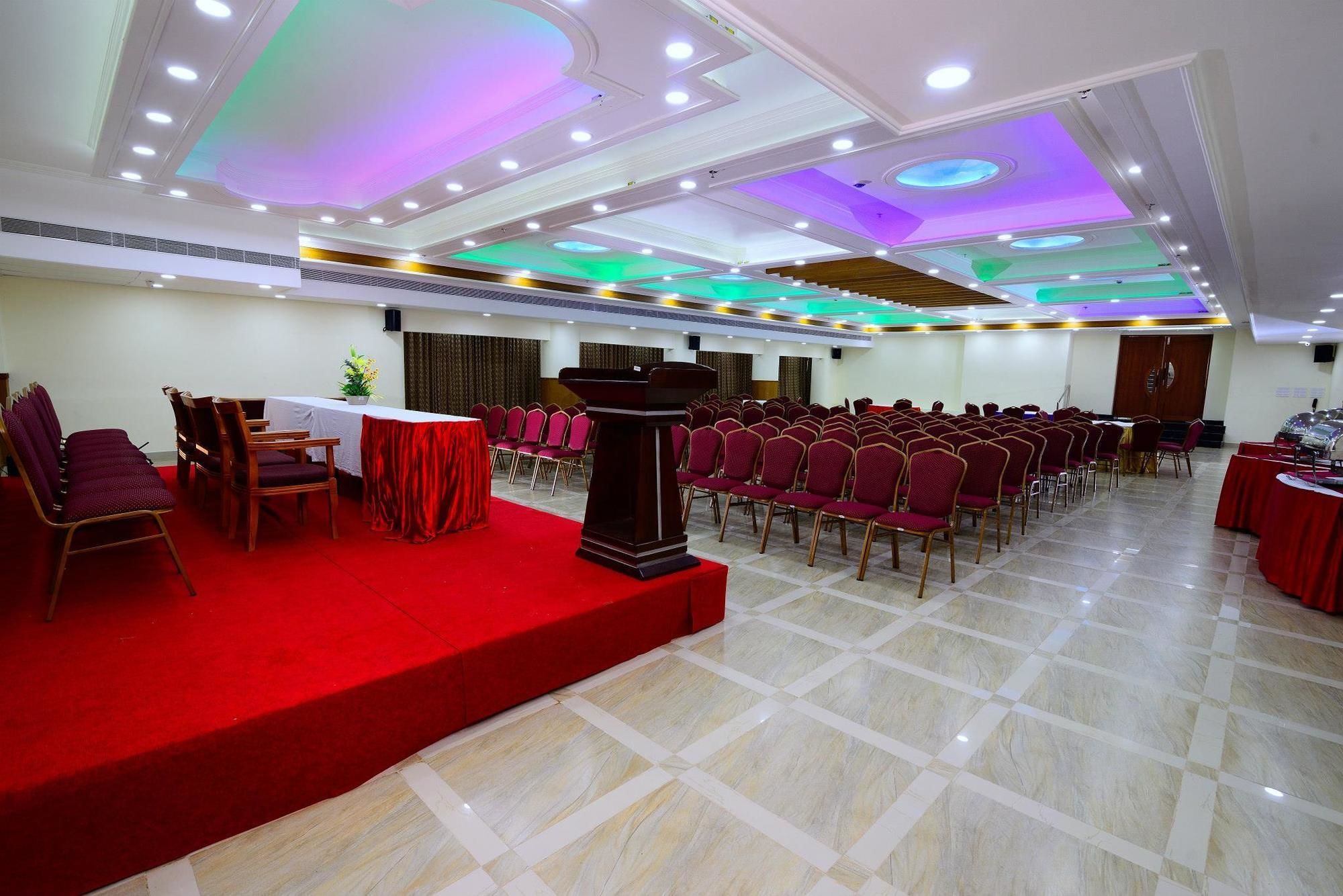 Sps Kings Way Otel Thiruvananthapuram Dış mekan fotoğraf